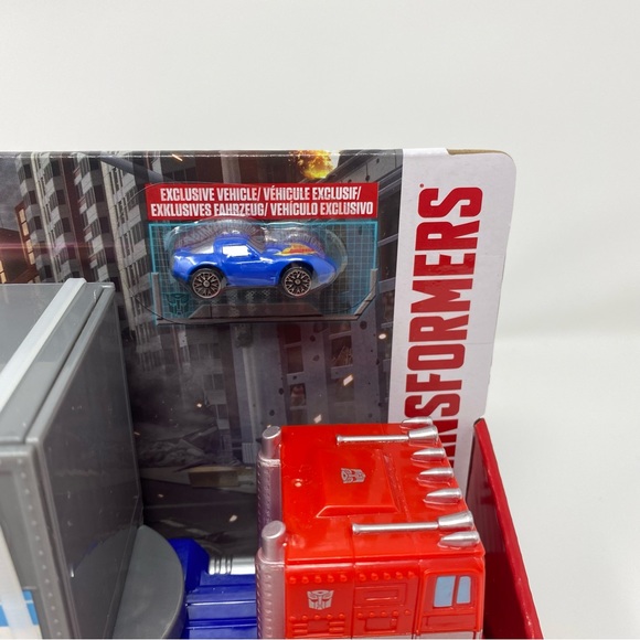 Hasbro MICRO MACHINES Optimus Prime‎ Hauler PLAYSET Converting Playset NEW - Picture 4 of 10